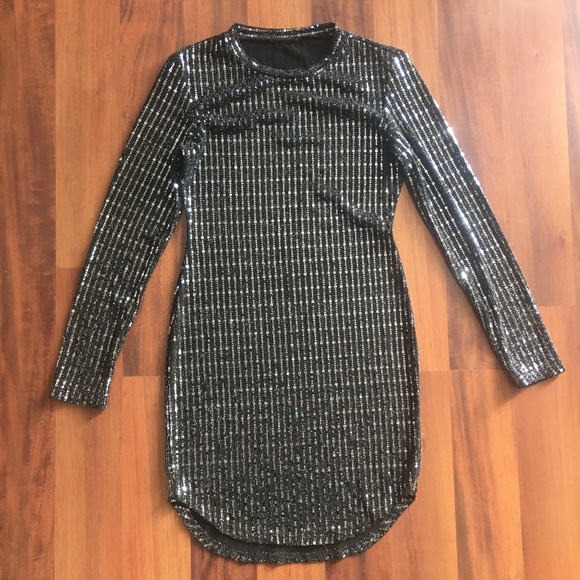 Dresses & Skirts - Sequenced glitter dress size medium